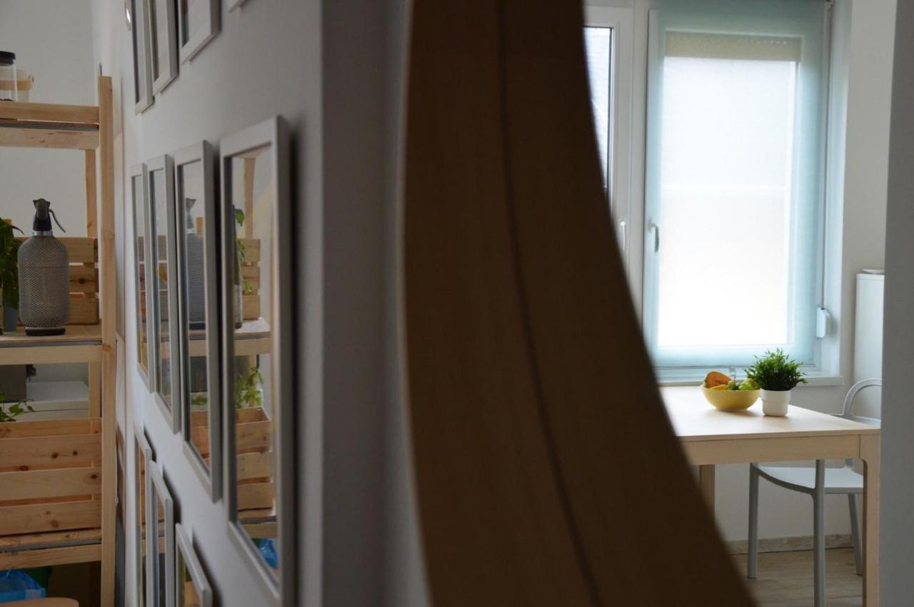 Inn Lelle Balatonlelle Exterior photo